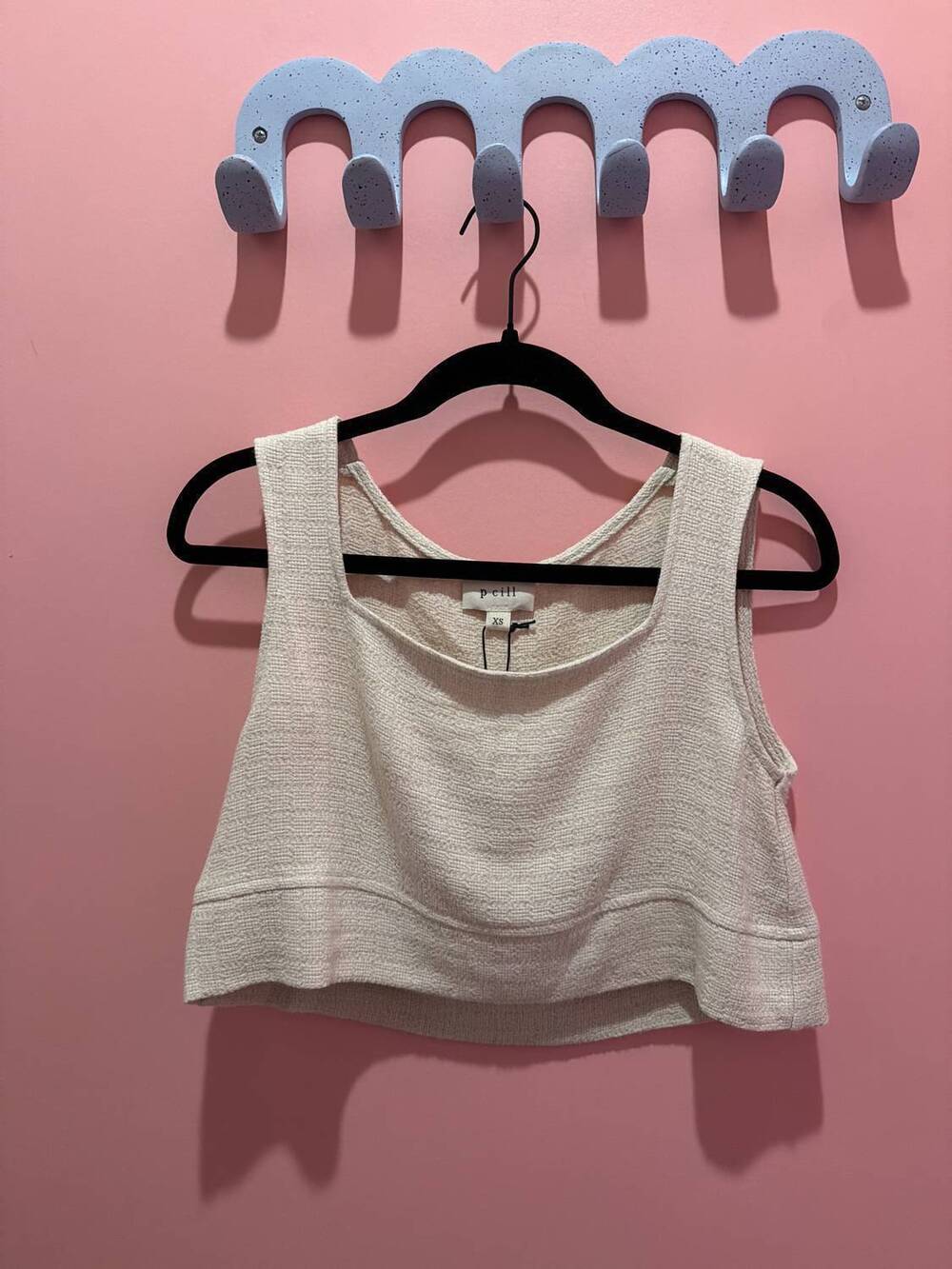 NEW BEFORE YOU women's linen sleeveless cropped top in sand
